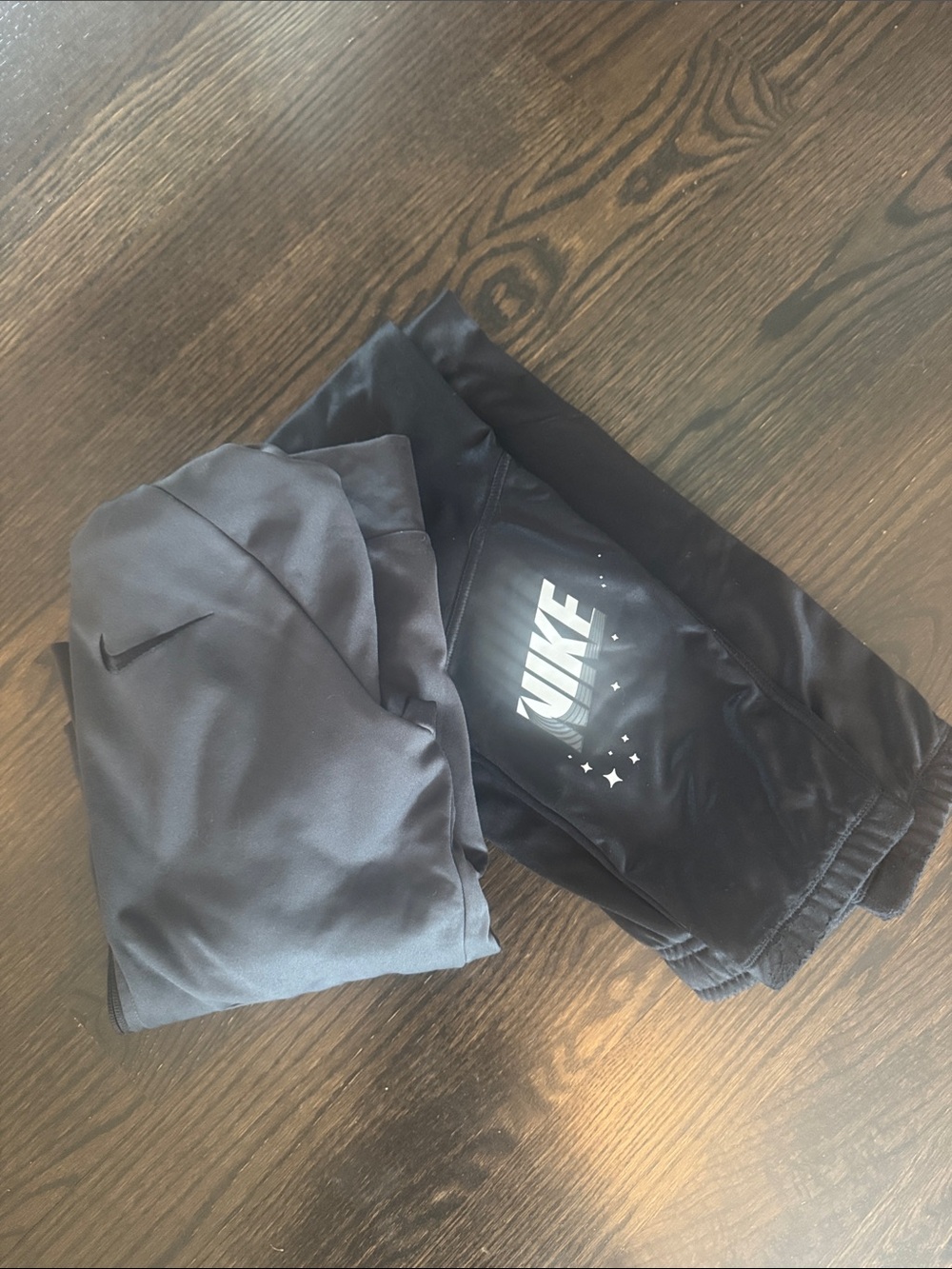 Nike Kids set, size large EUC!